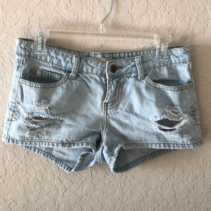 XXI boutique light blue jean shorts